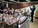 認真學習如何製作洗手慕斯